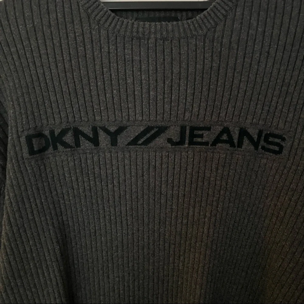 Vintage DKNY mens long sleeve ribbed Crewneck pullover sweater | size XL